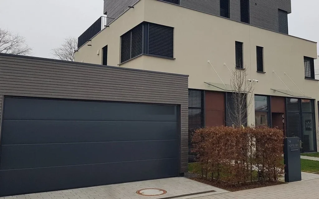 Гаражні ворота ALUMIX Prestige 5500х2300